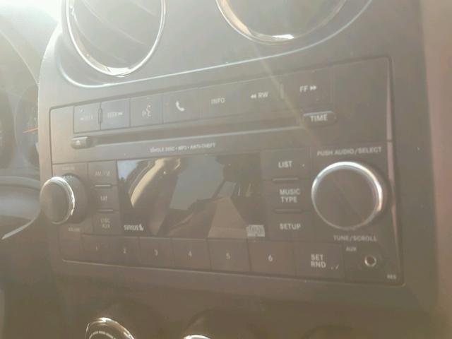 1C4NJDBB6GD712914 - 2016 JEEP COMPASS SP 银色 照片 9