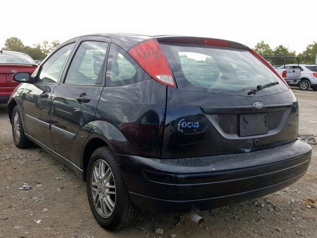 3FAFP37333R115208 - 2003 FORD FOCUS ZX5 BLACK photo 3