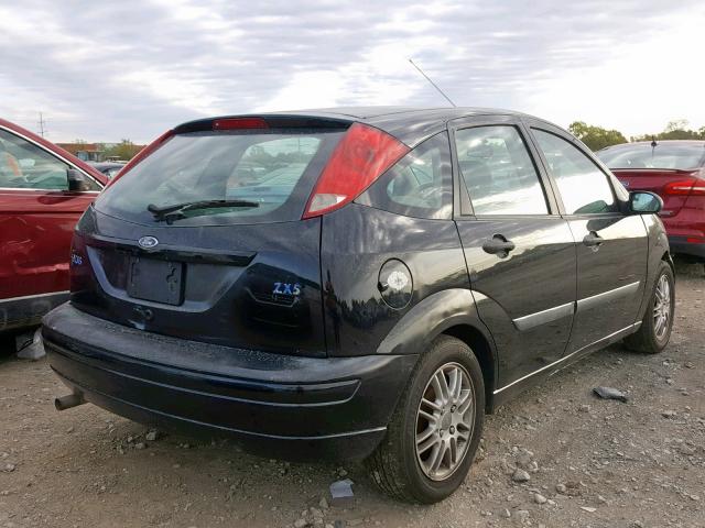 3FAFP37333R115208 - 2003 FORD FOCUS ZX5 BLACK photo 4