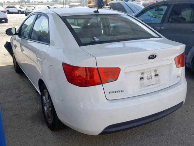 KNAFU4A22A5229917 - 2010 KIA FORTE EX WHITE photo 3