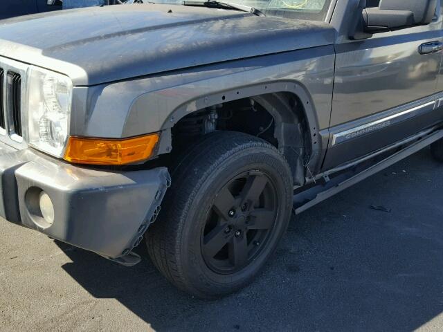 1J8HH58287C615752 - 2007 JEEP COMMANDER GRAY photo 9
