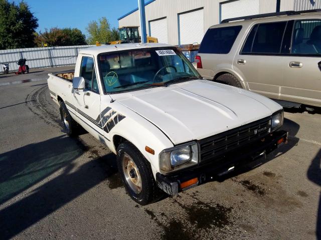 JT4RN34S1C0040937 - 1982 TOYOTA PICKUP 1/2 WHITE photo 1