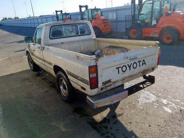 JT4RN34S1C0040937 - 1982 TOYOTA PICKUP 1/2 WHITE photo 3