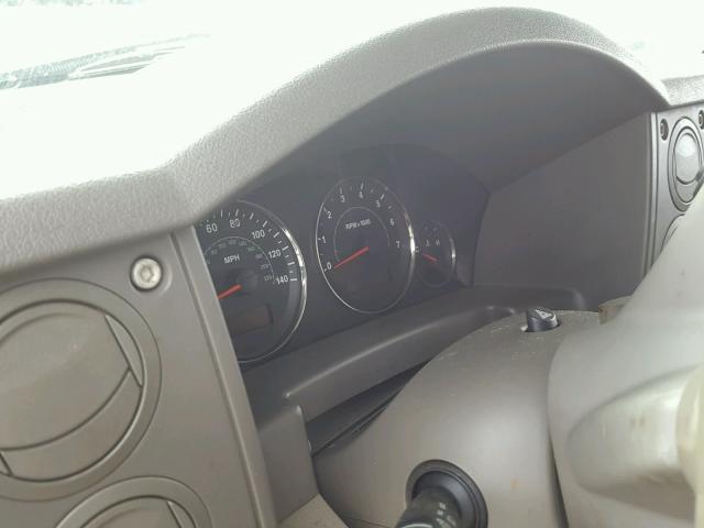 1J8HG48NX6C167021 - 2006 JEEP COMMANDER BEIGE photo 8