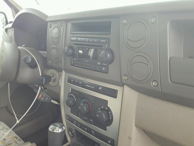 1J8HG48NX6C167021 - 2006 JEEP COMMANDER BEIGE photo 9