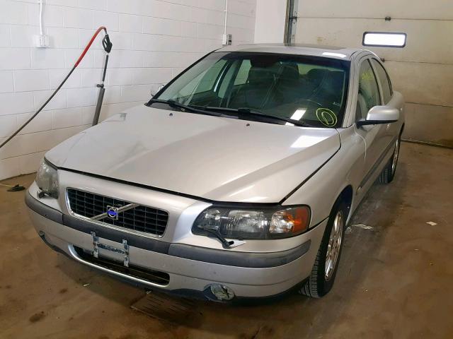 YV1RS64A142335974 - 2004 VOLVO S60 GRAY photo 2