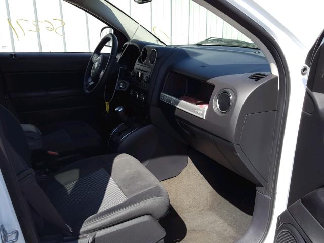 1C4NJDBB9GD714351 - 2016 JEEP COMPASS SP თეთრი ფოტო 5