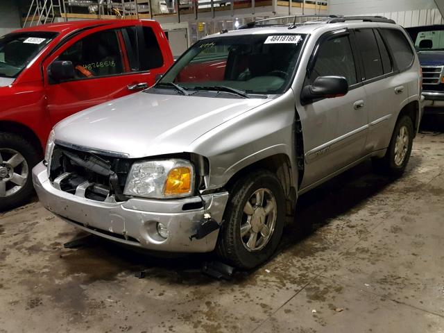 1GKDT13S752254350 - 2005 GMC ENVOY SILVER photo 2