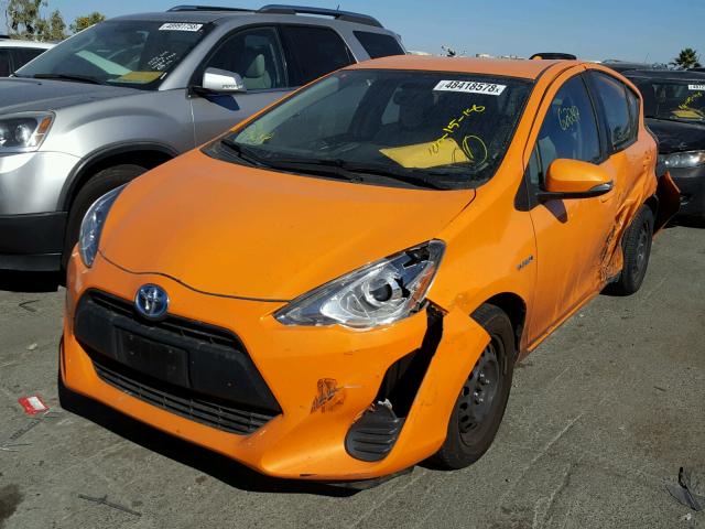 JTDKDTB36G1133145 - 2016 TOYOTA PRIUS C ORANGE photo 2