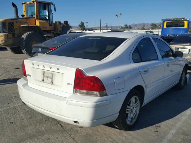 YV1RS592492740231 - 2009 VOLVO S60 2.5T WHITE photo 4