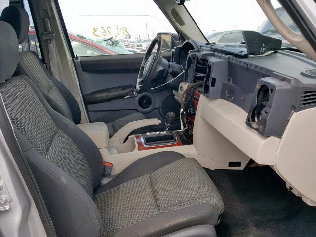 1J8HH582X6C247637 - 2006 JEEP COMMANDER 银色 照片 5