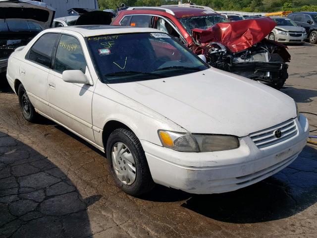 4T1BG22K4VU155404 - 1997 TOYOTA CAMRY CE WHITE photo 1