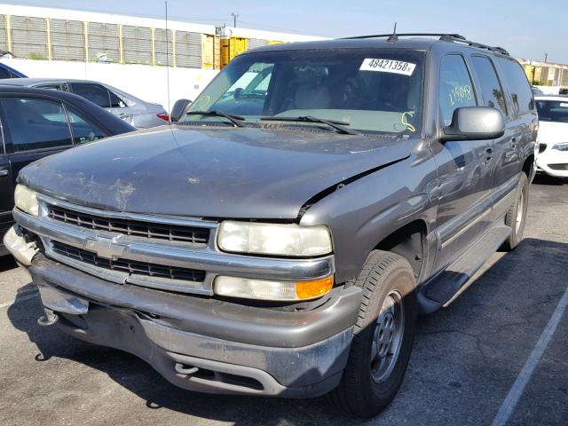 3GNEC16T42G329939 - 2002 CHEVROLET SUBURBAN GRAY photo 2