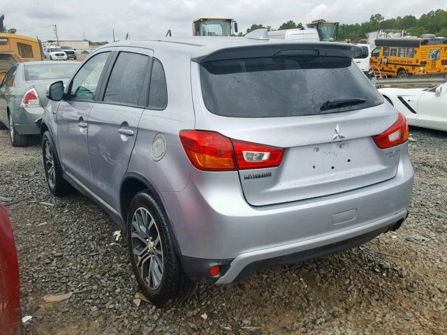 JA4AR3AU5HZ054053 - 2017 MITSUBISHI OUTLANDER SILVER photo 3