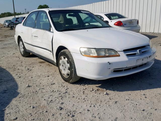 1HGCG5647WA208445 - 1998 HONDA ACCORD LX WHITE photo 1