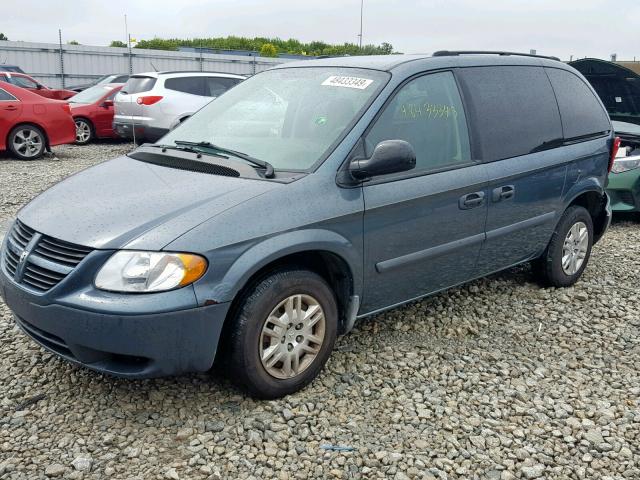 1D4GP25R95B316671 - 2005 DODGE CARAVAN SE GREEN photo 2