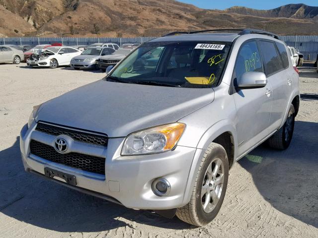 2T3DF4DV4BW092709 - 2011 TOYOTA RAV4 LIMIT SILVER photo 2