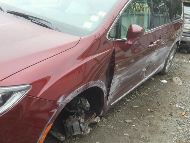 2C4RC1EG8HR526209 - 2017 CHRYSLER PACIFICA T RED photo 9