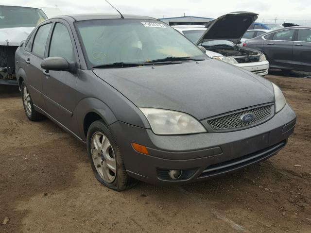 1FAFP38ZX5W126757 - 2005 FORD FOCUS ZX4 GRAY photo 1