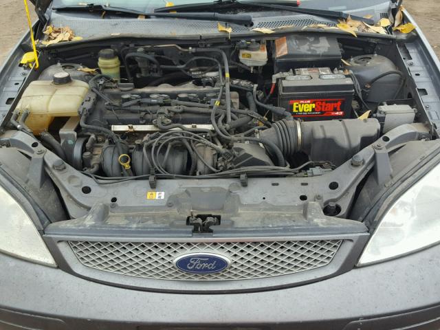 1FAFP38ZX5W126757 - 2005 FORD FOCUS ZX4 GRAY photo 7