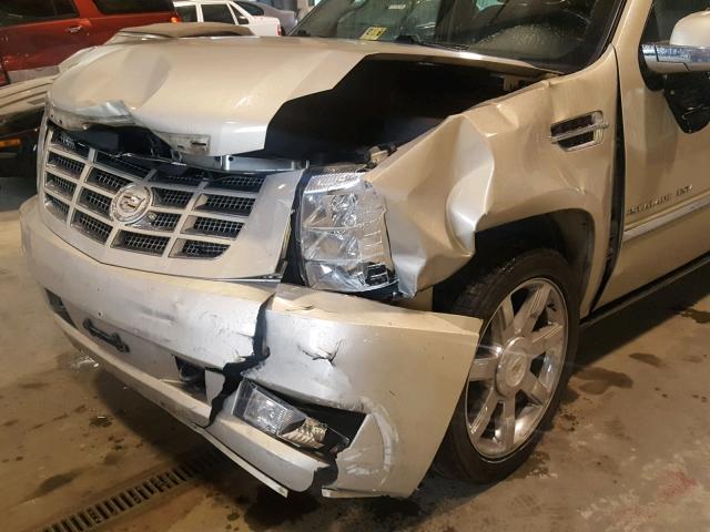 1GYS4JEF0BR141790 - 2011 CADILLAC ESCALADE E TAN photo 9