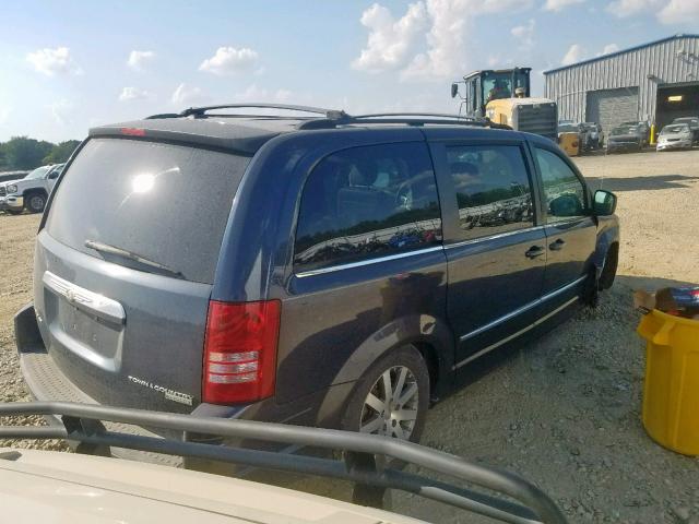 2A8HR54119R676798 - 2009 CHRYSLER TOWN & COU BLUE photo 4