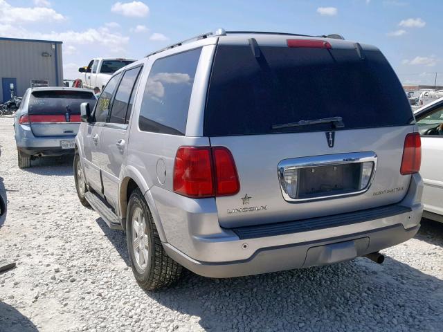 5LMFU27R64LJ29467 - 2004 LINCOLN NAVIGATOR SILVER photo 3