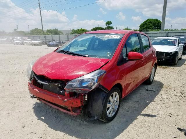 VNKKTUD35FA034621 - 2015 TOYOTA YARIS RED photo 2