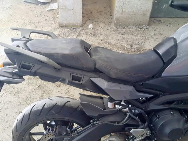 JYARN60E9KA000708 - 2019 YAMAHA MTT09 GRAY photo 6