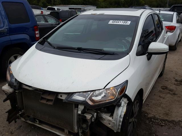 3HGGK5H87FM711878 - 2015 HONDA FIT EX WHITE photo 2