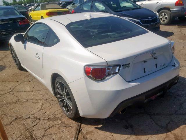 JF1ZNAA12F9701946 - 2015 TOYOTA SCION FR-S WHITE photo 3