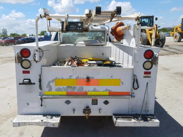 1FDWF305X8EC54721 - 2008 FORD F350 SRW S WHITE photo 6