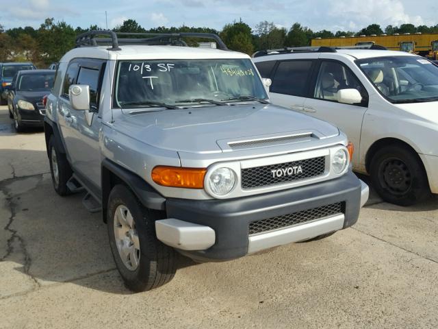 JTEZU11F18K003151 - 2008 TOYOTA FJ CRUISER SILVER photo 1