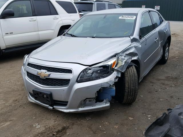 1G11A5SA5DF315487 - 2013 CHEVROLET MALIBU LS 银色 照片 2