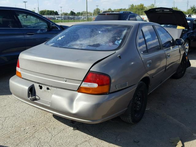 1N4DL01D7XC155301 - 1999 NISSAN ALTIMA XE GOLD photo 4