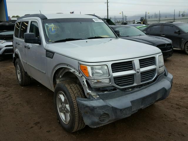 1D8GU28K77W640347 - 2007 DODGE NITRO SXT SILVER photo 1