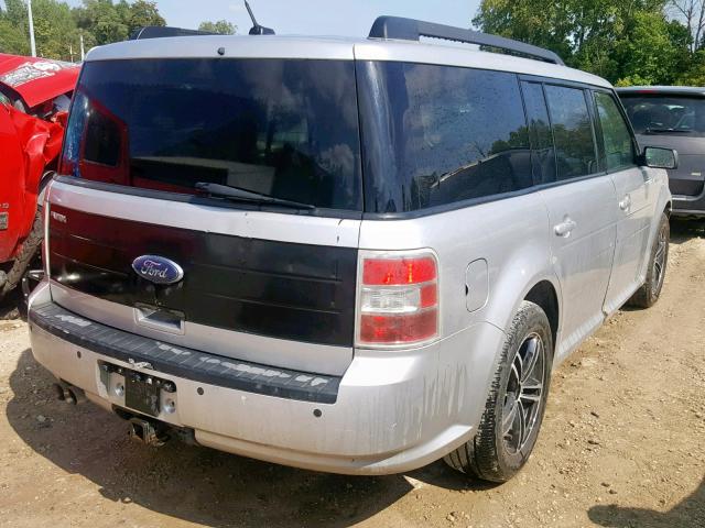 2FMGK5BC5BBD33823 - 2011 FORD FLEX SE SILVER photo 4