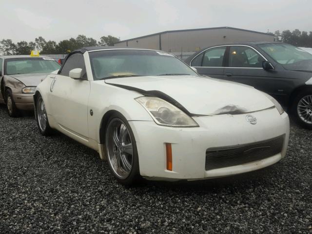 JN1AZ36A86M450754 - 2006 NISSAN 350Z ROADS WHITE photo 1