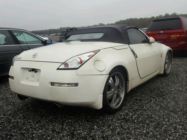 JN1AZ36A86M450754 - 2006 NISSAN 350Z ROADS WHITE photo 4