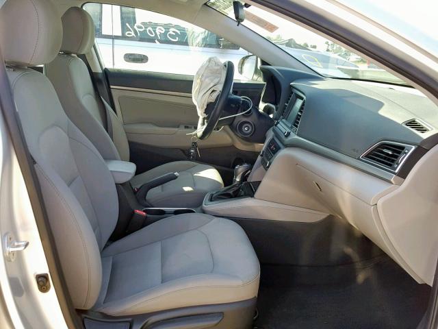 5NPD84LF8JH240922 - 2018 HYUNDAI ELANTRA SE SILVER photo 5