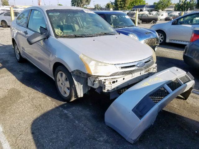 1FAHP32N38W144858 - 2008 FORD FOCUS S/SE SILVER photo 1