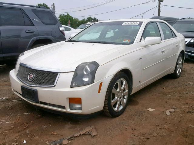 1G6DP577870121028 - 2007 CADILLAC CTS HI FEA WHITE photo 2