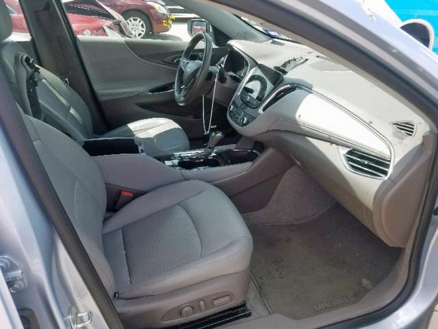 1G1ZH5SX5HF161260 - 2017 CHEVROLET MALIBU PRE 银色 照片 5