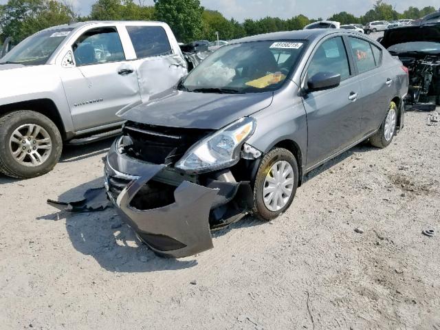 3N1CN7APXGL860880 - 2016 NISSAN VERSA S GRAY photo 2