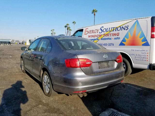 3VW2K7AJ8EM275510 - 2014 VOLKSWAGEN JETTA BASE GRAY photo 3