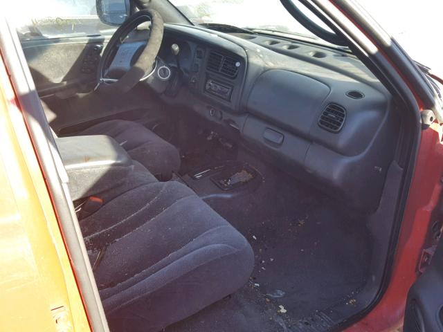 1B7GL2AN1YS633649 - 2000 DODGE DAKOTA QUA RED photo 5