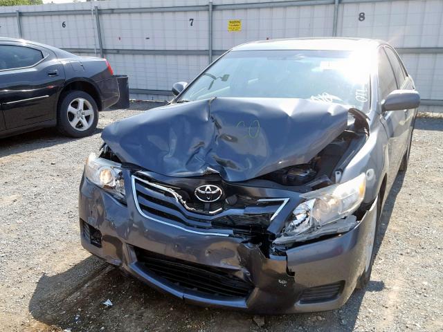 4T1BF3EK0BU758852 - 2011 TOYOTA CAMRY BASE GRAY photo 9