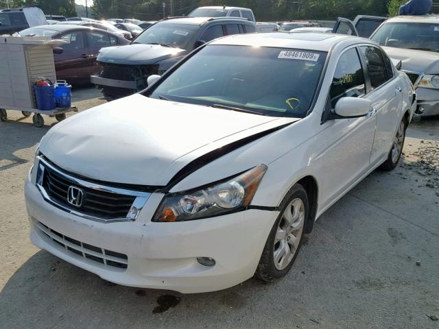 1HGCP3F85AA022841 - 2010 HONDA ACCORD EXL WHITE photo 2