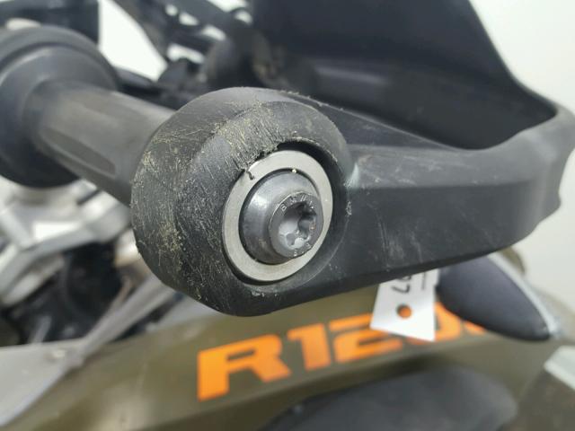 WB10A120XEZ095389 - 2014 BMW R1200 GS A GREEN photo 9