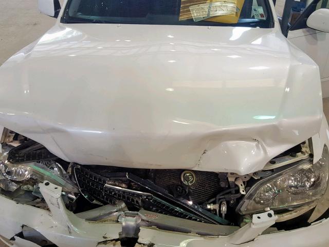 JTHBD192020061812 - 2002 LEXUS IS 300 WHITE photo 7